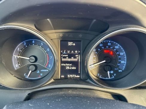 Used 2018 Toyota Corolla iM image 17