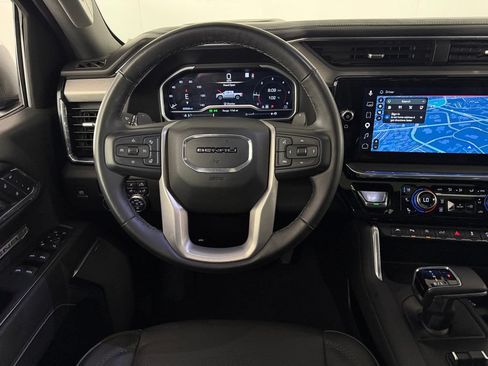 Used 2024 GMC Sierra 1500 Denali w/ Technology Package AWD/4WD image 13