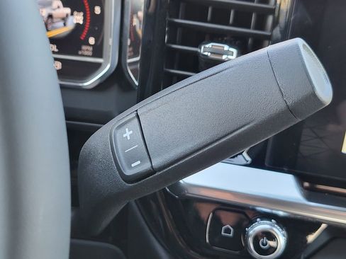 New 2025 GMC Sierra 2500 SLT w/ SLT Premium Package image 33