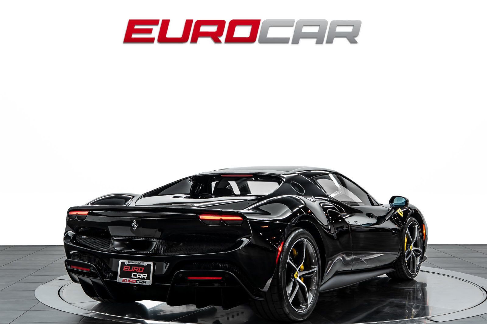 Used 2023 Ferrari 296 GTB RWD image 5