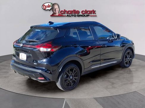 Used 2023 Nissan Kicks SR w/ SR Premium Package image 5