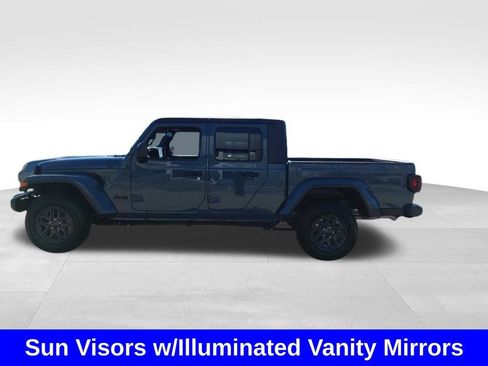 Used 2024 Jeep Gladiator Sport AWD/4WD image 21