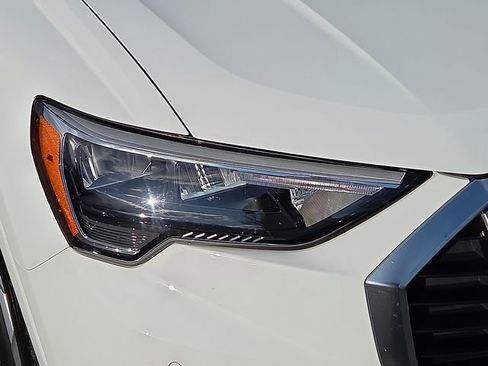 Used 2021 Audi Q3 2.0T Premium w/ Convenience Package image 9