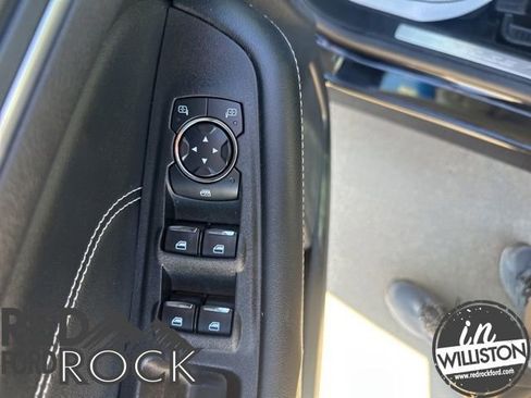 Used 2024 Ford Edge Titanium AWD/4WD image 15