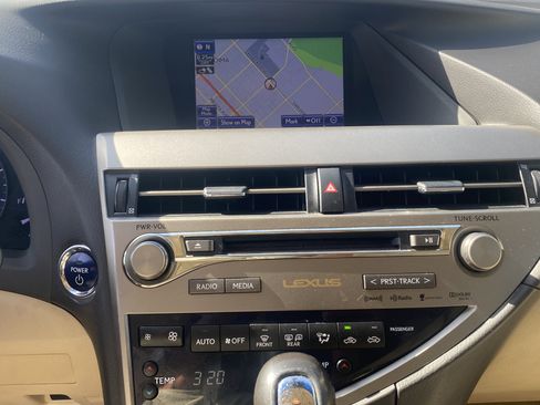 Used 2014 Lexus RX 450h FWD image 13