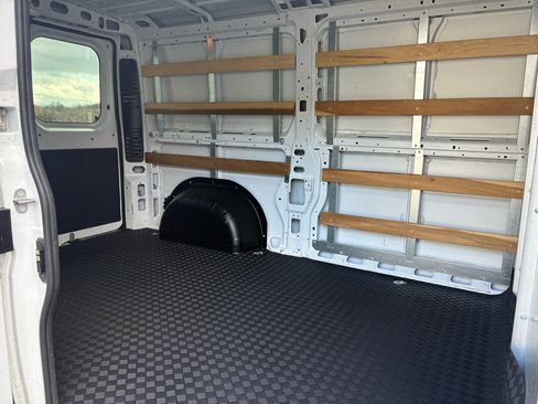 Used 2023 RAM ProMaster 2500 image 18