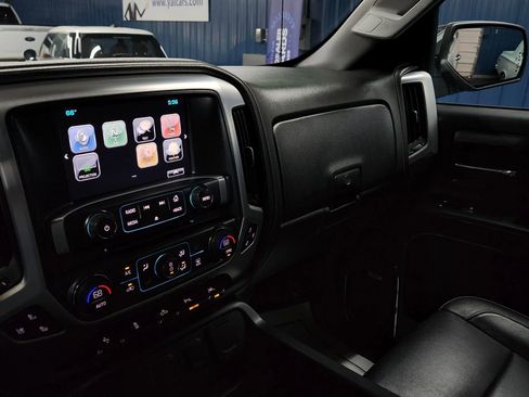 Used 2018 GMC Sierra 1500 SLT image 28