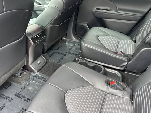 Certified 2026 Toyota Highlander XSE AWD/4WD image 16