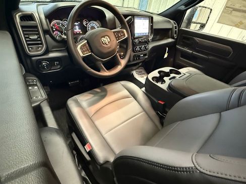 New 2026 RAM 2500 Tradesman w/ Chrome Appearance Group AWD/4WD image 14
