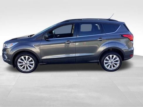 Used 2019 Ford Escape SEL image 1