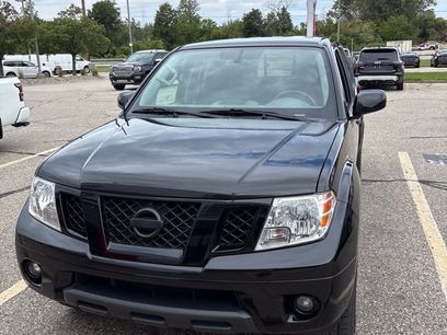 Used 2020 Nissan Frontier SV w/ Midnight Edition Floor Mats