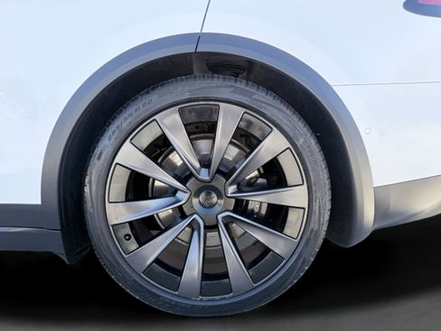 Used 2023 Tesla Model X AWD/4WD image 15