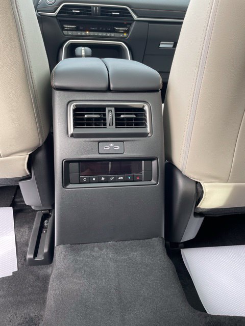 Used 2024 MAZDA CX-90 Plug-In Hybrid w/ Premium Pkg AWD/4WD image 13
