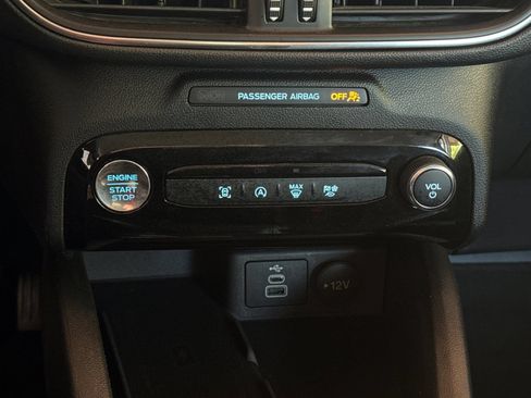 Used 2025 Ford Escape Platinum AWD/4WD image 28