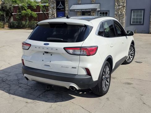 Used 2020 Ford Escape Titanium FWD image 6