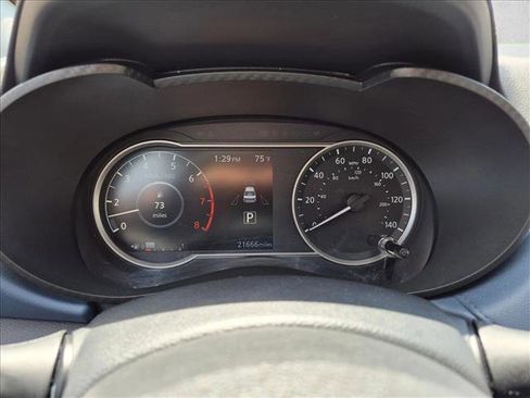 Used 2025 Nissan Versa SV FWD image 12
