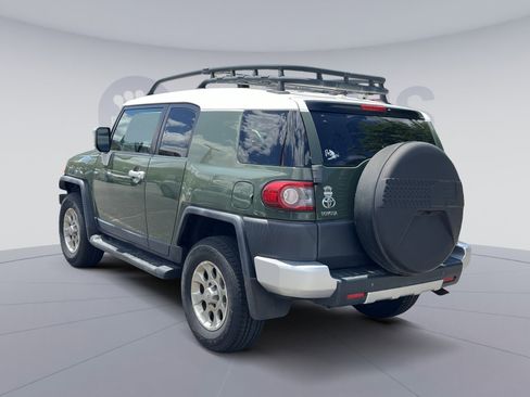 Used 2012 Toyota FJ Cruiser 4WD w/ Upgrade Pkg image 4