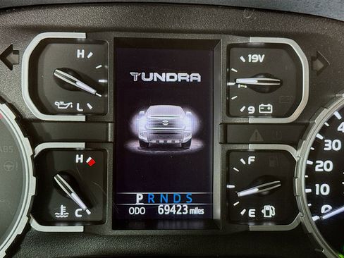 Certified 2021 Toyota Tundra Limited w/ Limited Premium Package AWD/4WD image 9
