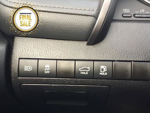 Used 2023 Toyota Camry LE image 24