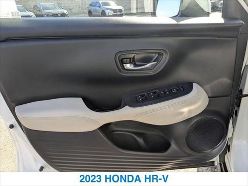 Used 2023 Honda HR-V LX image 12