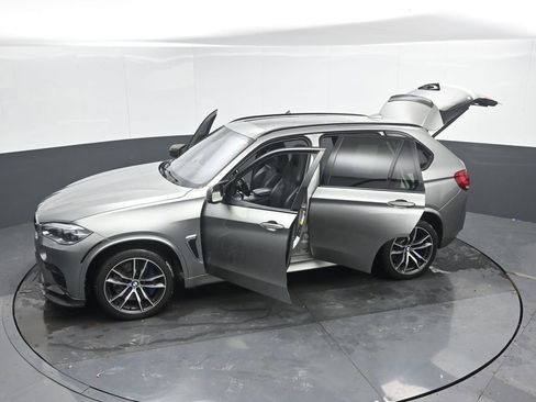 Used 2018 BMW X5 M image 55