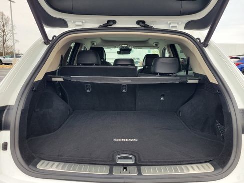 Used 2022 Genesis GV70 2.5T w/ Advanced Package image 12