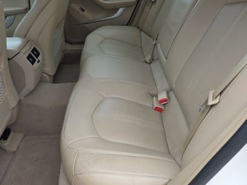 Used 2011 Cadillac CTS Luxury RWD image 6