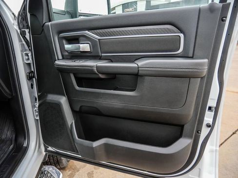 New 2026 RAM 3500 Big Horn AWD/4WD image 23
