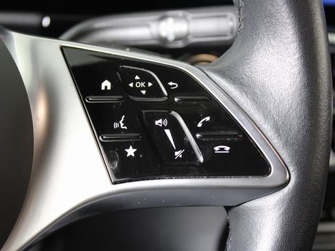 Certified 2025 Mercedes-Benz GLA 250 image 19