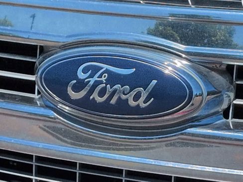 Used 2013 Ford F150 XLT w/ Luxury Equipment Group AWD/4WD image 8