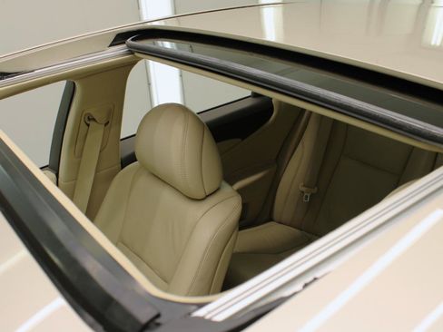 Used 2012 Lexus LS 460 w/ Luxury Value Edition RWD image 26