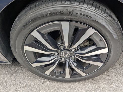 Used 2022 Honda Civic EX image 5