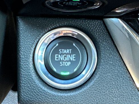 Used 2026 Buick Envista Sport Touring w/ Convenience I Package FWD image 35