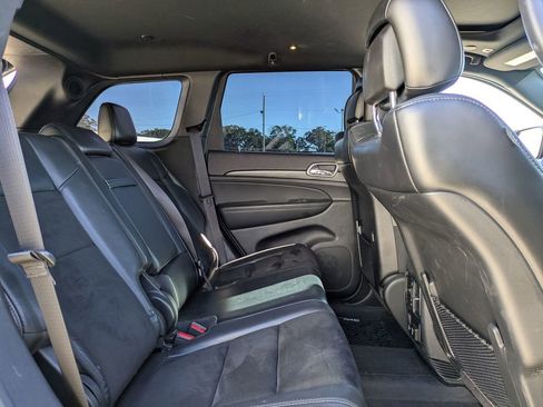 Used 2019 Jeep Grand Cherokee Altitude image 32