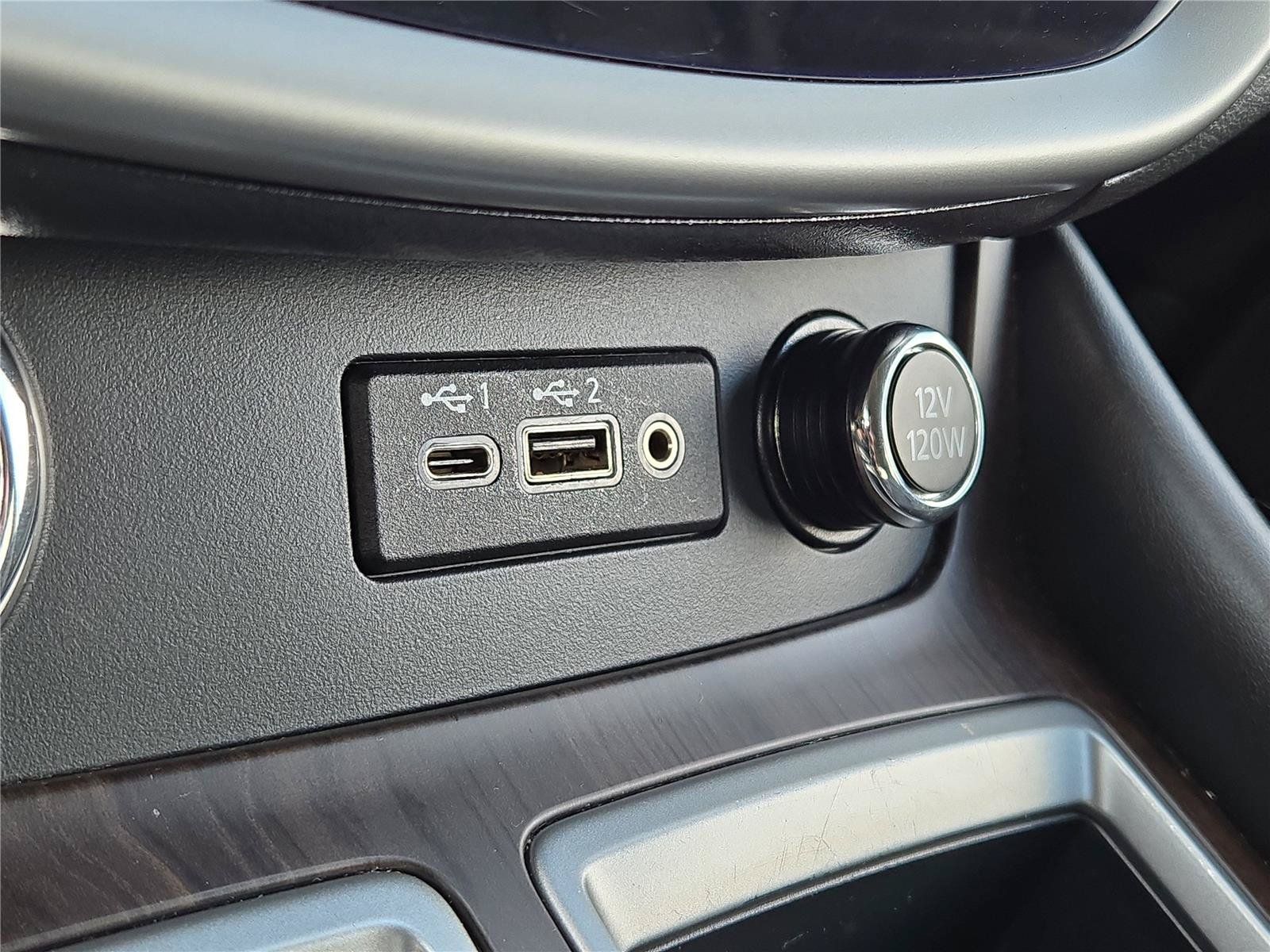 Used 2023 Nissan Murano Platinum AWD/4WD image 9
