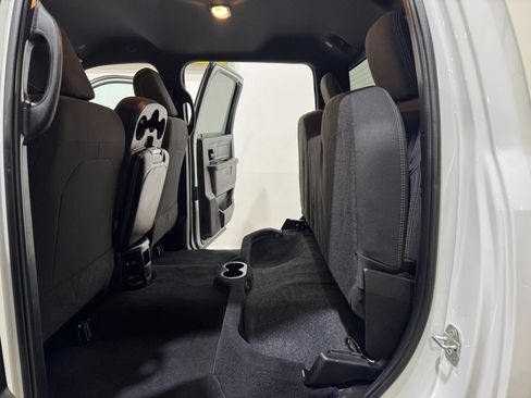 Used 2024 RAM 3500 Tradesman w/ Chrome Appearance Group image 19