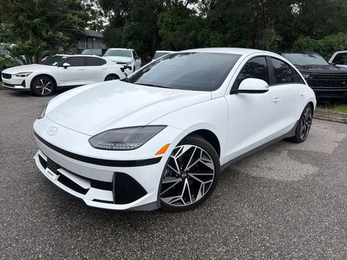 Used 2023 Hyundai Ioniq 6 SEL RWD image 2