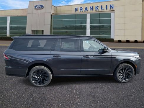New 2025 Lincoln Navigator L Reserve w/ Jet Appearance Package image 2
