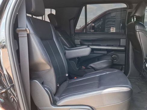 Used 2021 Ford Expedition Max XLT AWD/4WD image 17