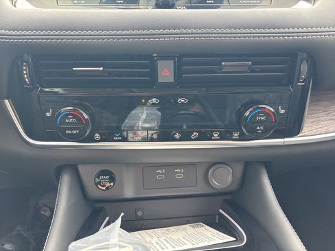 New 2026 Nissan Rogue Platinum w/ Platinum Premium Package image 13