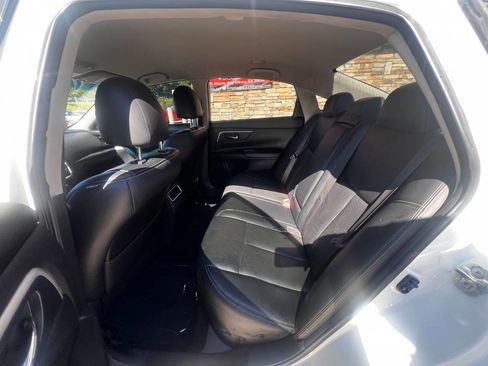 Used 2018 Nissan Altima 2.5 SL FWD image 15