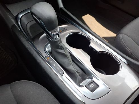 Used 2024 Chevrolet Malibu LT FWD image 21