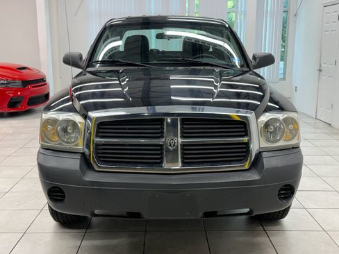 Used 2005 Dodge Dakota ST RWD image 2