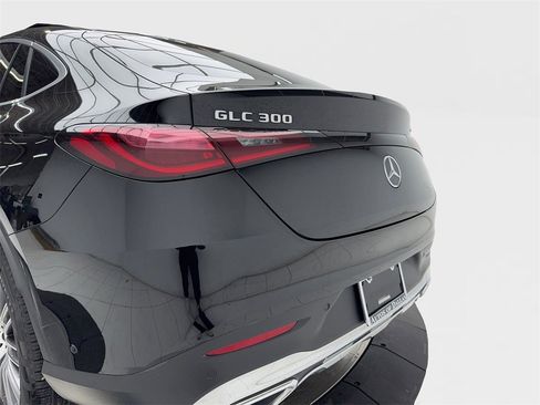 Used 2024 Mercedes-Benz GLC 300 GLC 300 Coupe NAV,CAM,PANO,HTD image 11