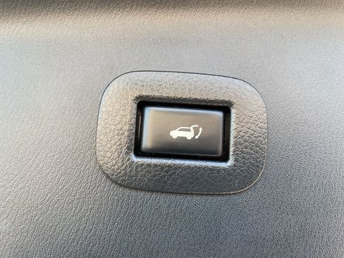 Used 2020 Nissan Armada Platinum w/ Captain's Chairs Package image 55