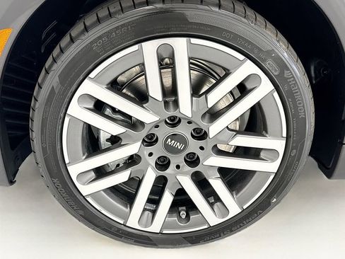 New 2026 MINI Cooper 2-Door Hardtop FWD image 27