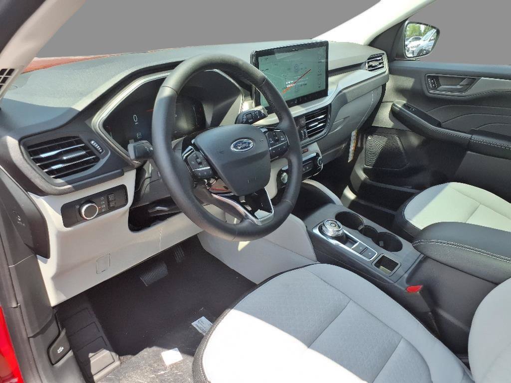 New 2025 Ford Escape Active w/ Tech Pack #1 AWD/4WD image 4