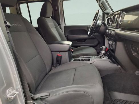 Used 2020 Jeep Wrangler Unlimited Sahara AWD/4WD image 30