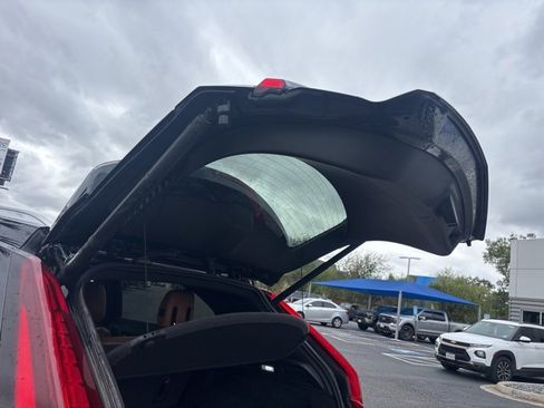 Used 2020 Cadillac XT4 Premium Luxury image 11