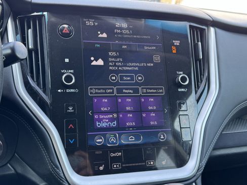 Used 2020 Subaru Outback Premium image 9